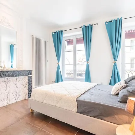 Loft Industriel Xxl 130M2 - Centre Ville - Parking Daire Le Puy-en-Velay