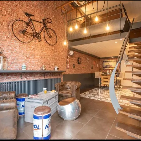 Loft Industriel Xxl 130M2 - Centre Ville - Parking * Le Puy-en-Velay